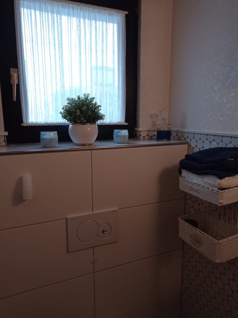 Topp-gepflegter Bungalow in guter Stadtrandlage 17 12 G WC imp